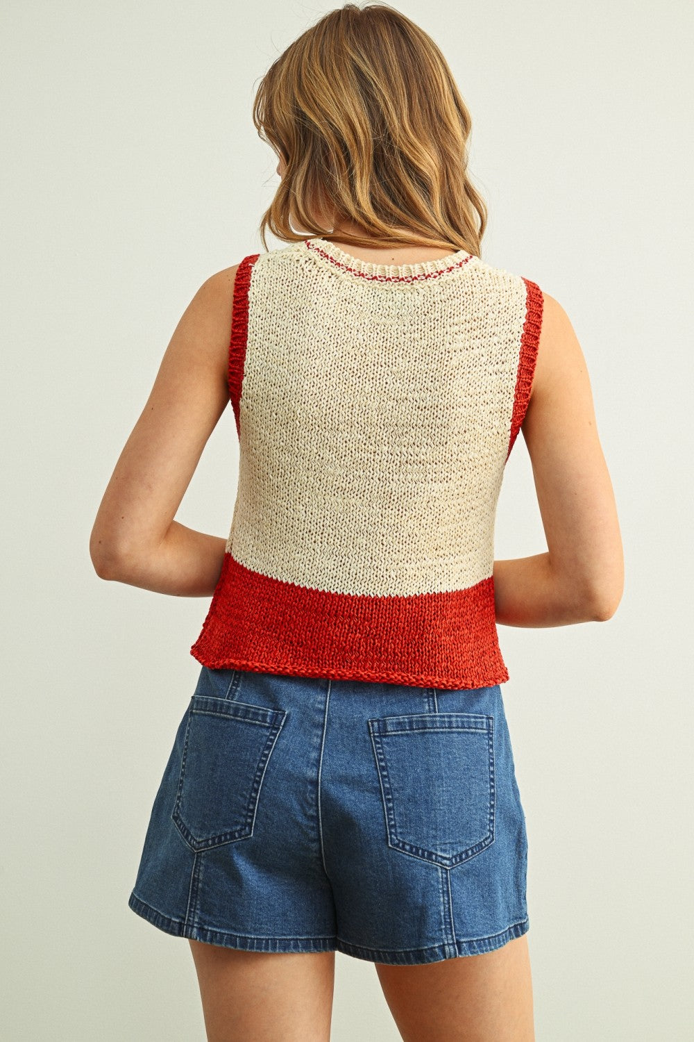 Color Blocked Sleeveless Knitted Top