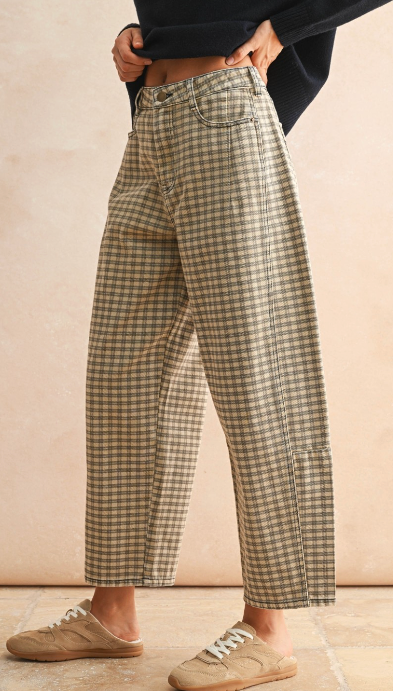 Mini Checker Pattern Barrel Pants