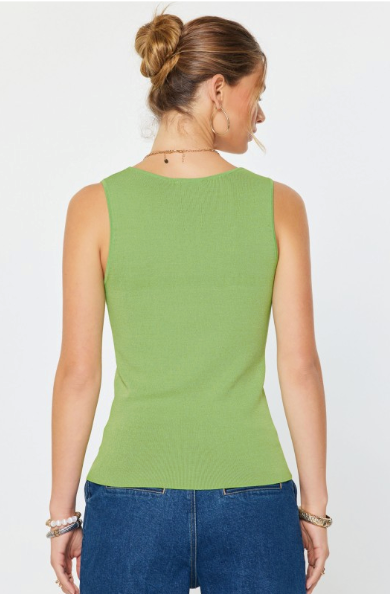 Sleeveless V-neck Sweater Top