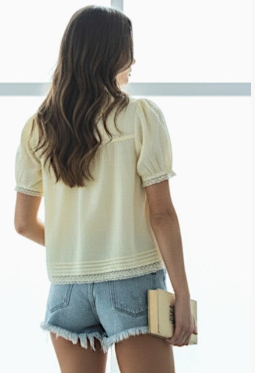 Romantic Lace Trim Cropped Cotton Blouse