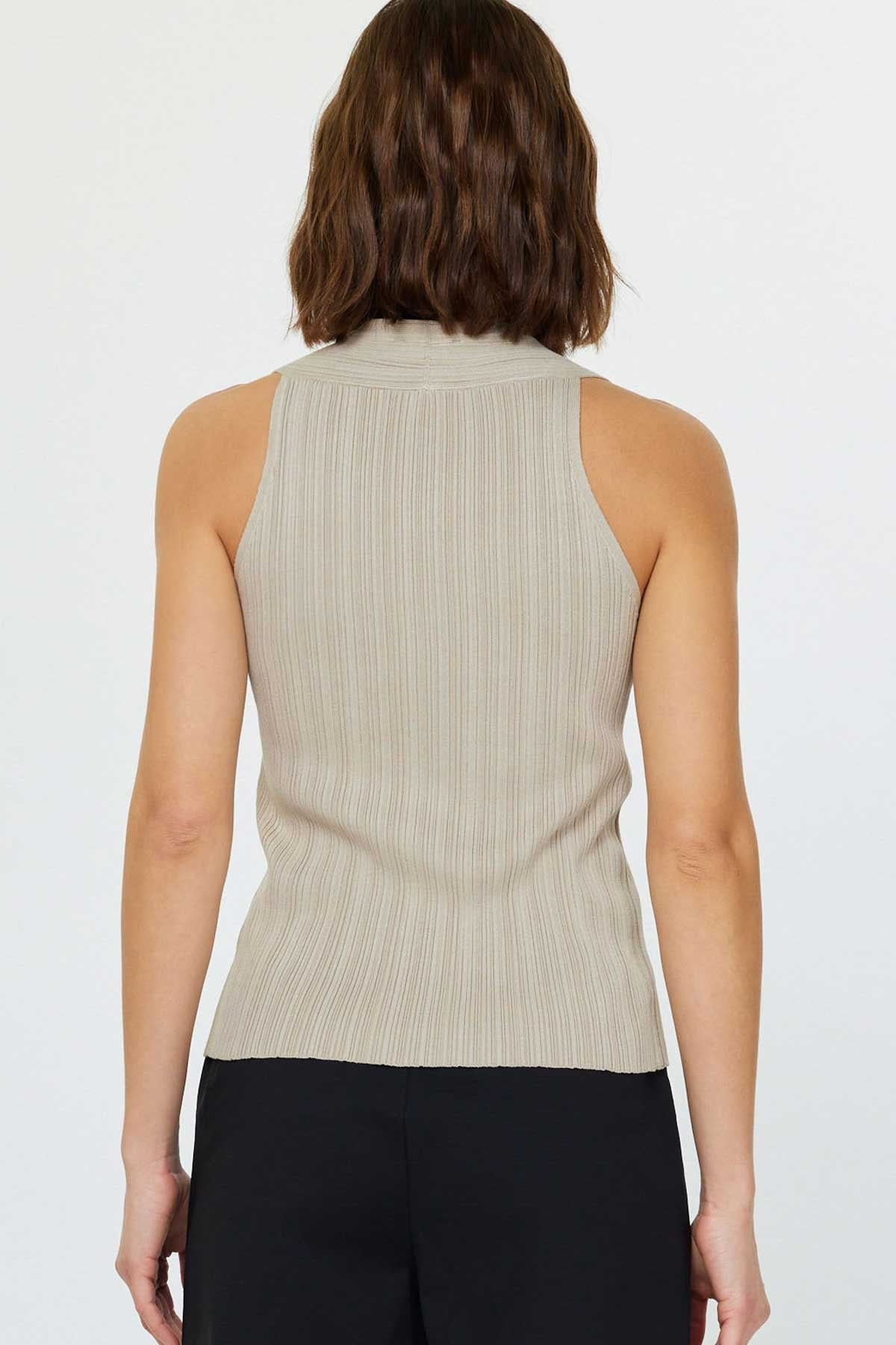 Pleated Sleeveless Sweater