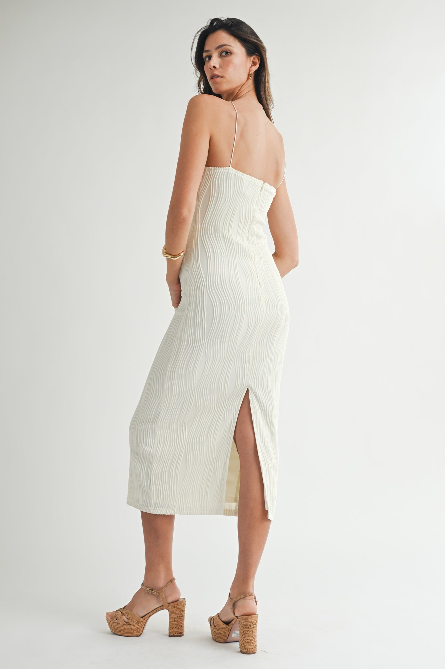 Textured Curvy Line Bodycon Midi Dress