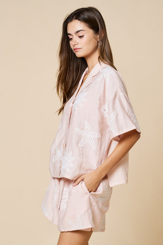 Beach Motif Embroidery Shorts