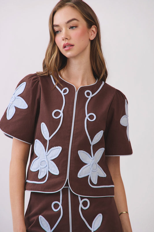 Appliqué Floral Short Puff Sleeve Structured Top
