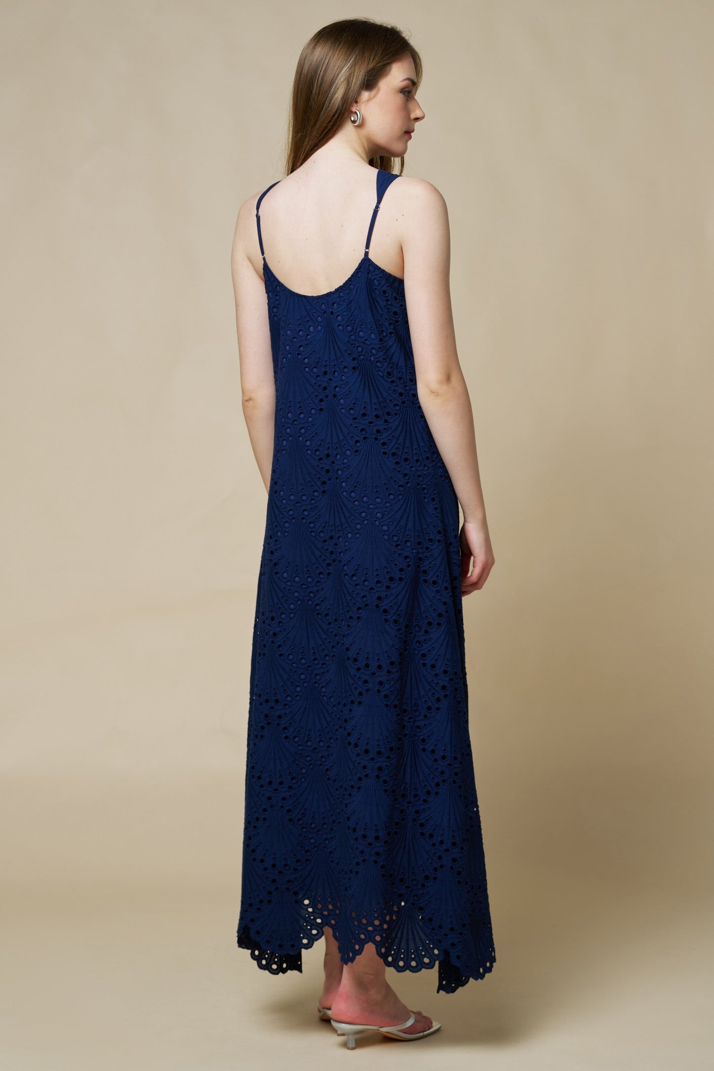 Sleeveless Floral Embroidery Maxi Dress