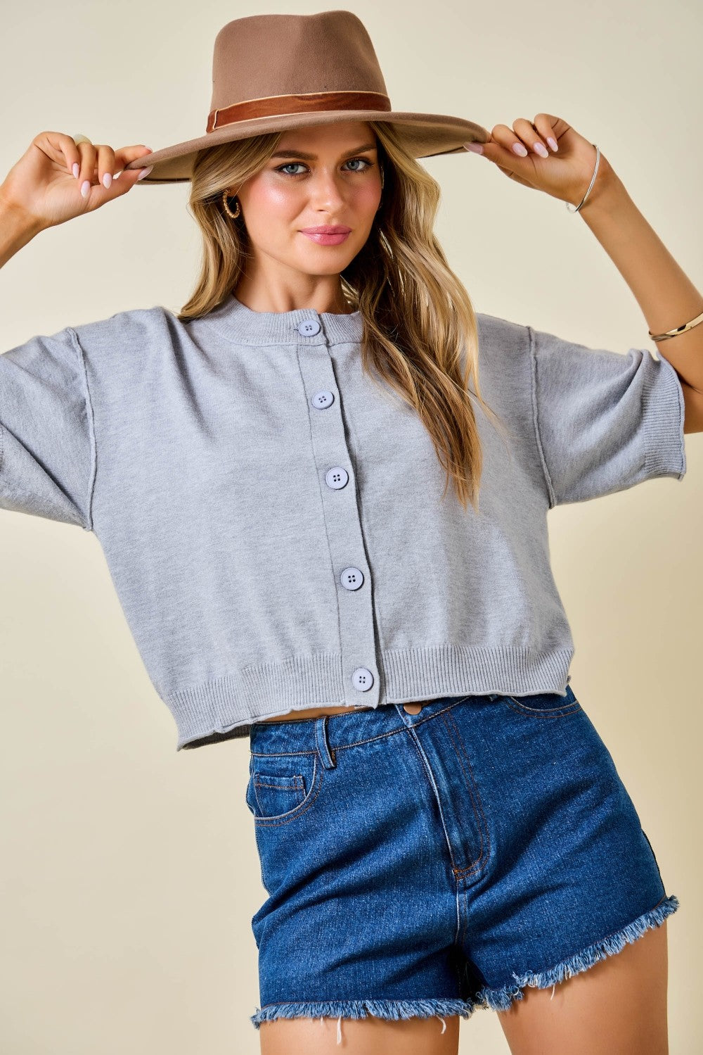 Short Sleeve Sweater Knit Cardigan Top W/ Raw Edge Hem