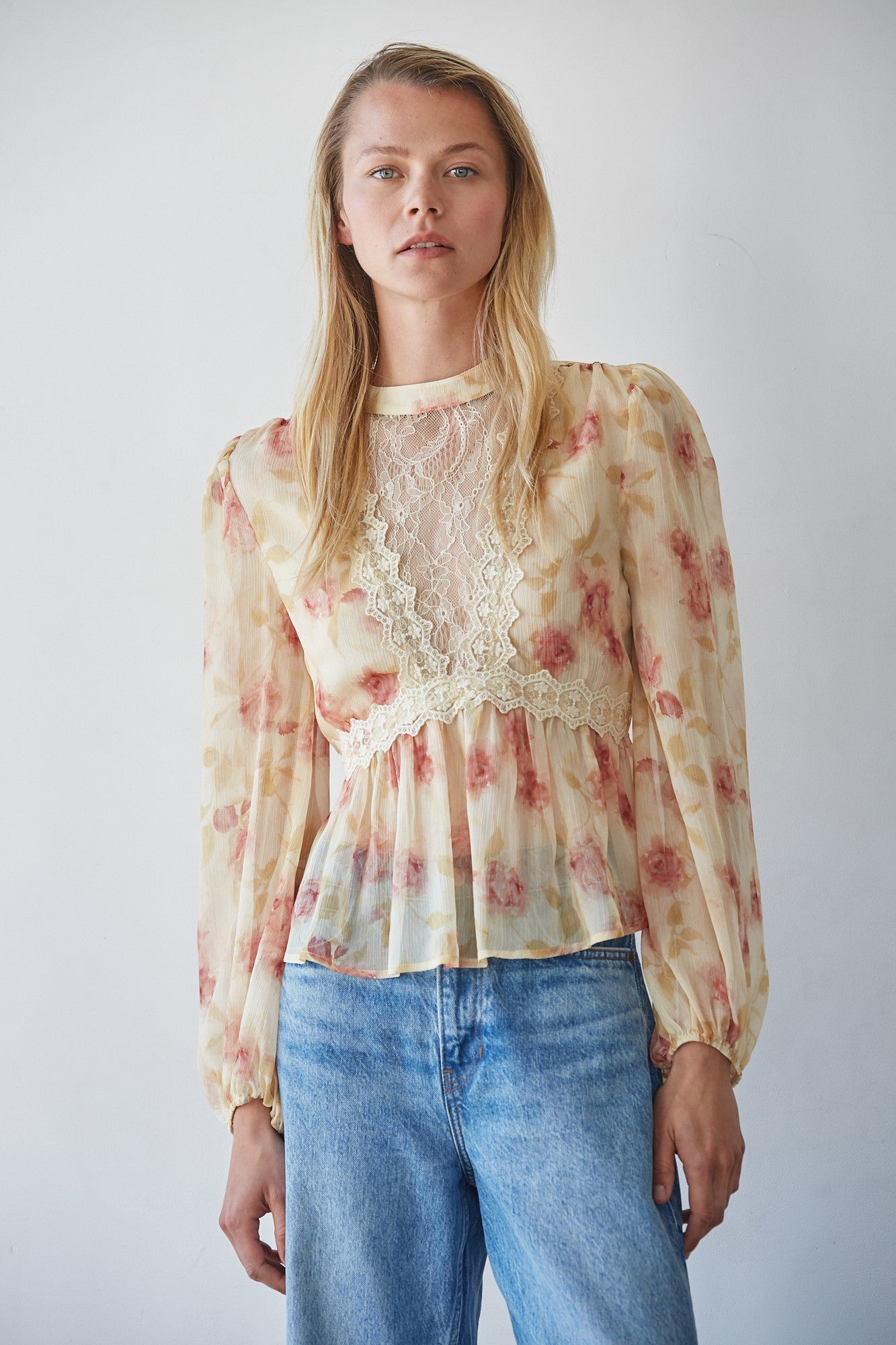 Romanticist Floral Mock Top