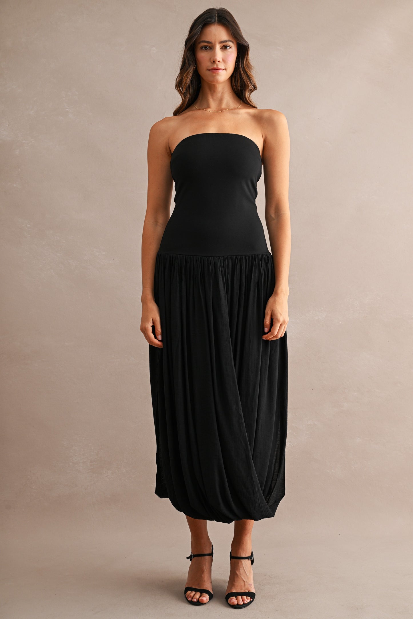Solid Strapless Contrast Bubble Hem Pleated Midi Dress