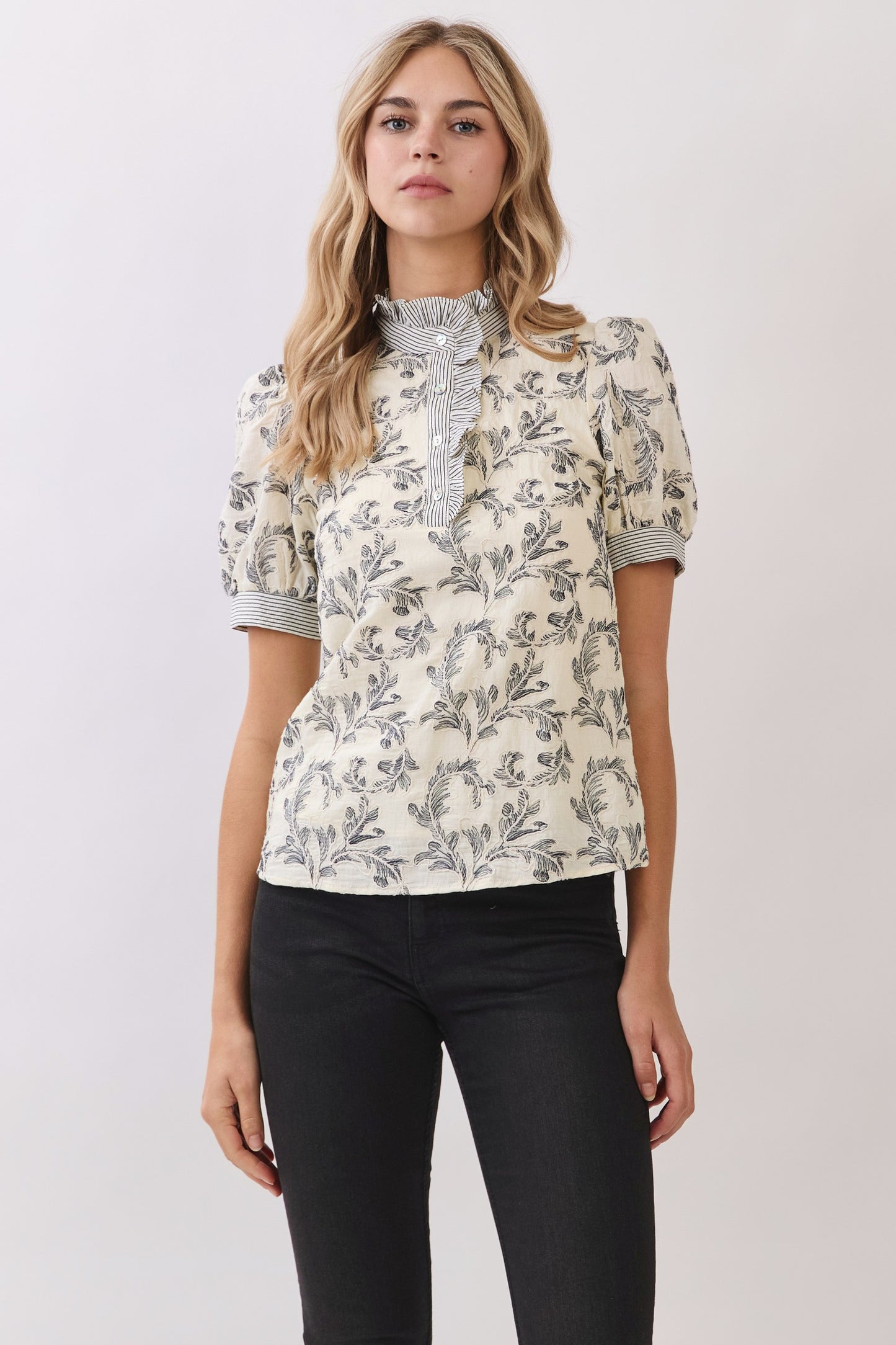 Contrast Trim Printed Puff Sleeve Blouse
