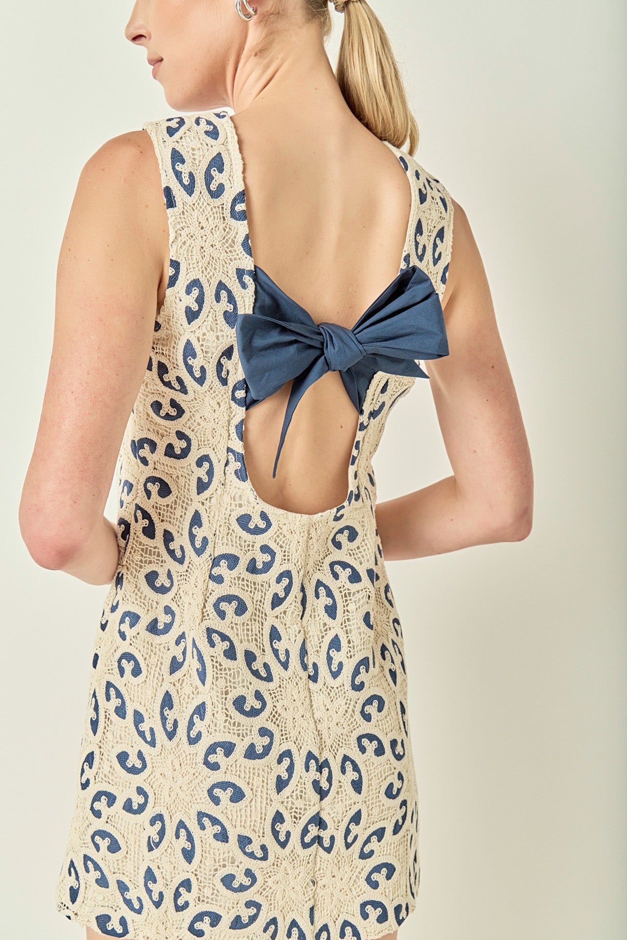 Back Bow Tie Crochet Mini Dress