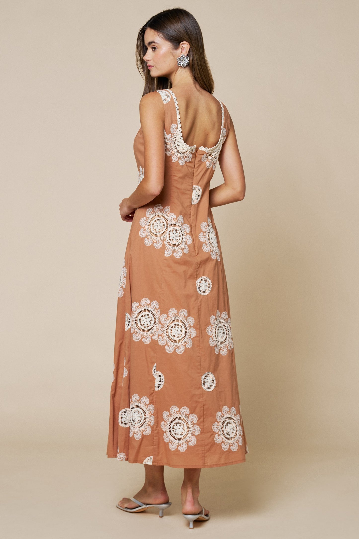 Boho Embroidered Maxi Dress W/scalloped Lace Neck