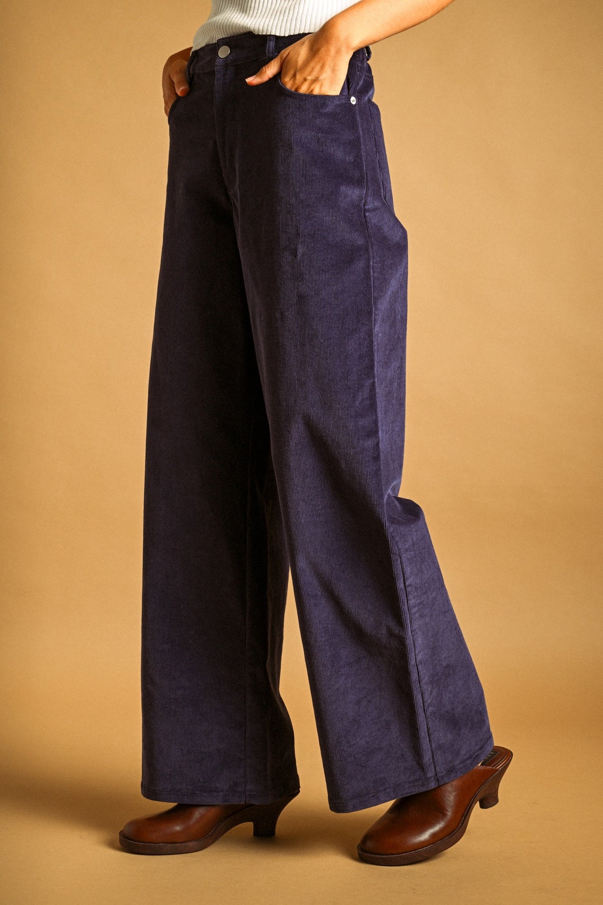 Dorduroy Straight Leg Pants