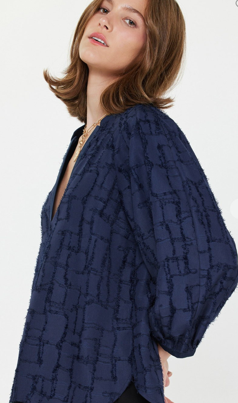 Textured Jacquard 3/4 Sleeve Blouse