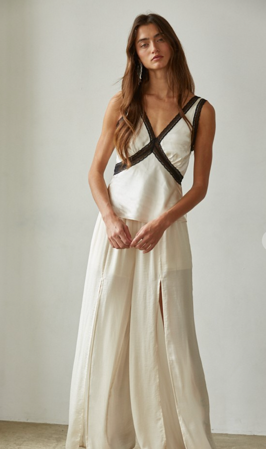 Contrast Lace Trim Top