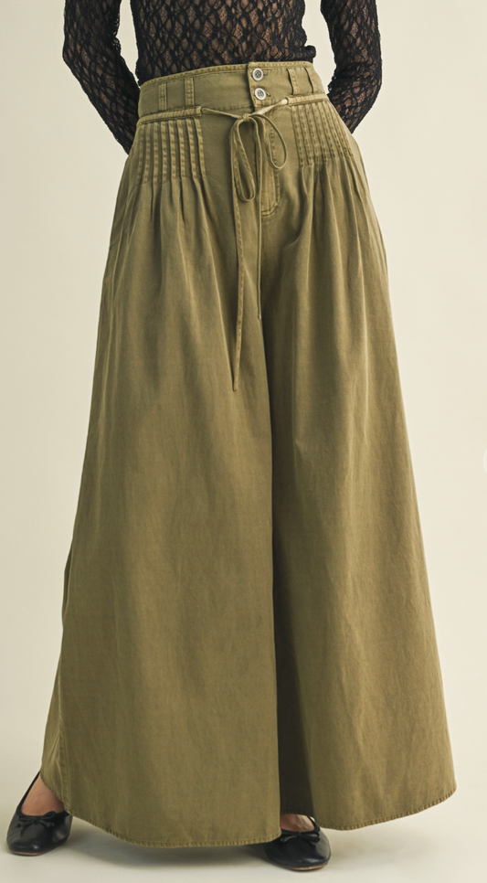 Pintuck Wide Leg Pants