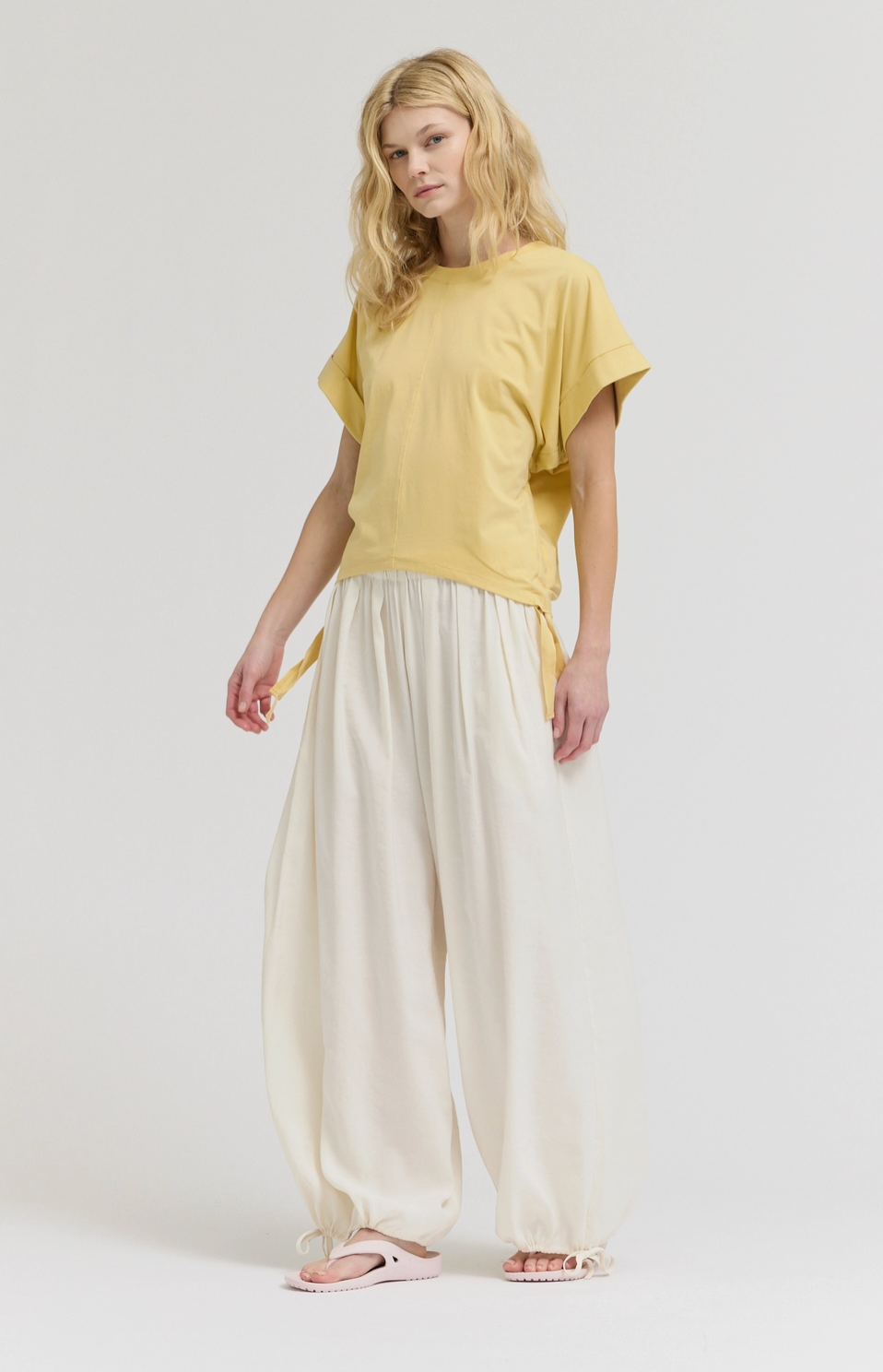 Pleated Waist Balloon Pants
