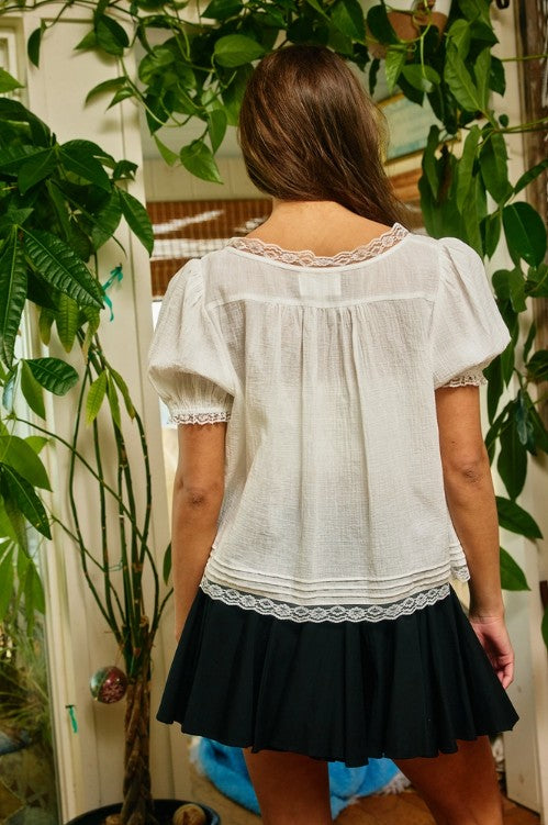 Romantic Lace Trim Cropped Cotton Blouse