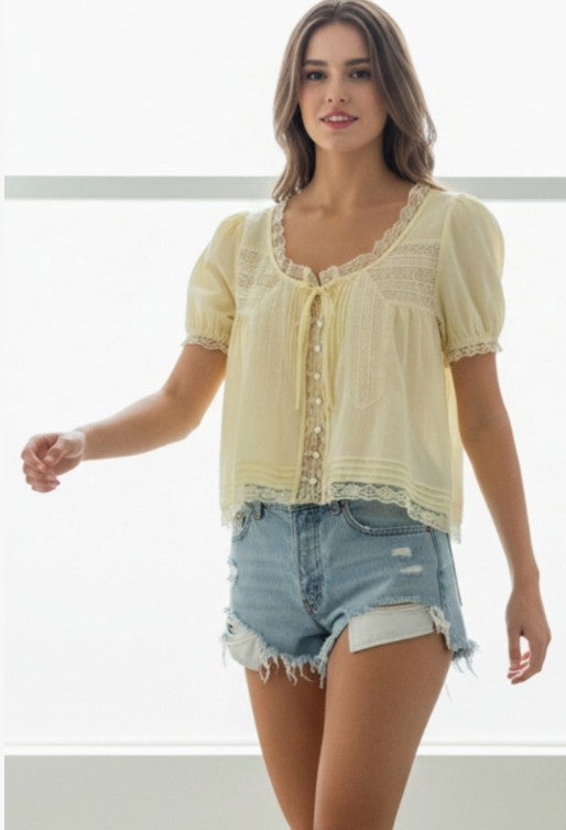 Romantic Lace Trim Cropped Cotton Blouse