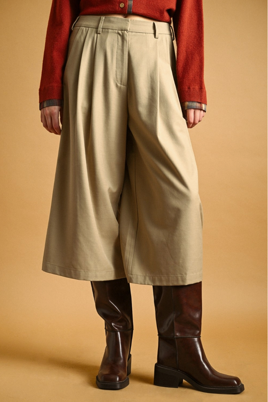 Pleat Detailed Bermuda