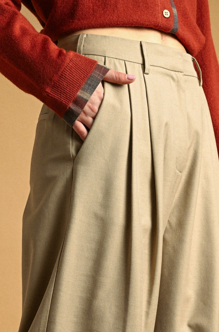 Pleat Detailed Bermuda