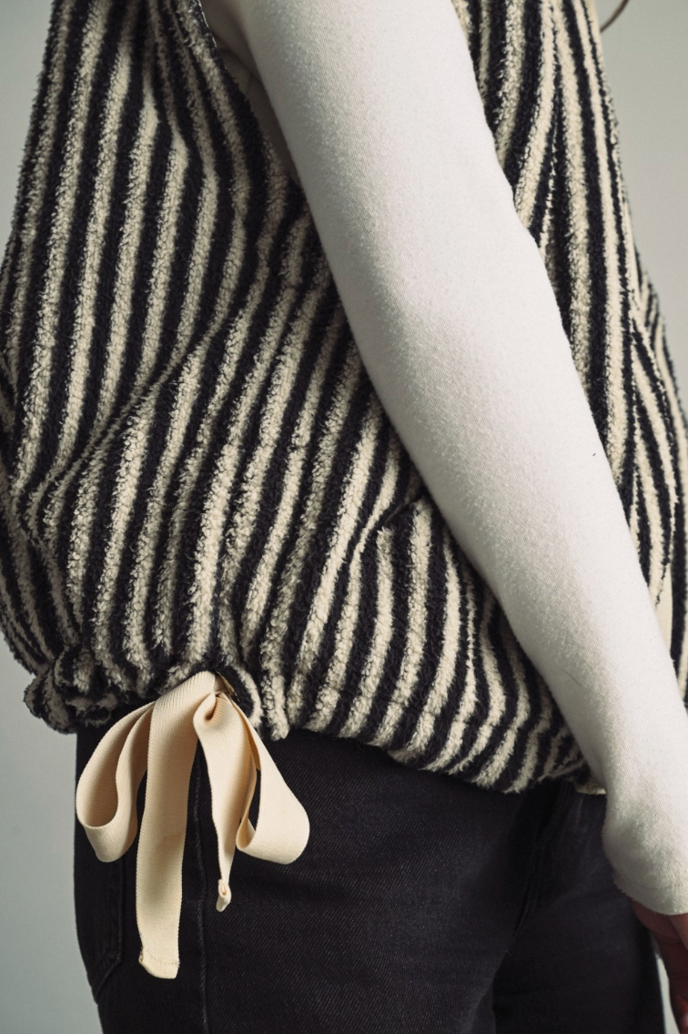 Vertical Stripe Fleece High-neck Vest
