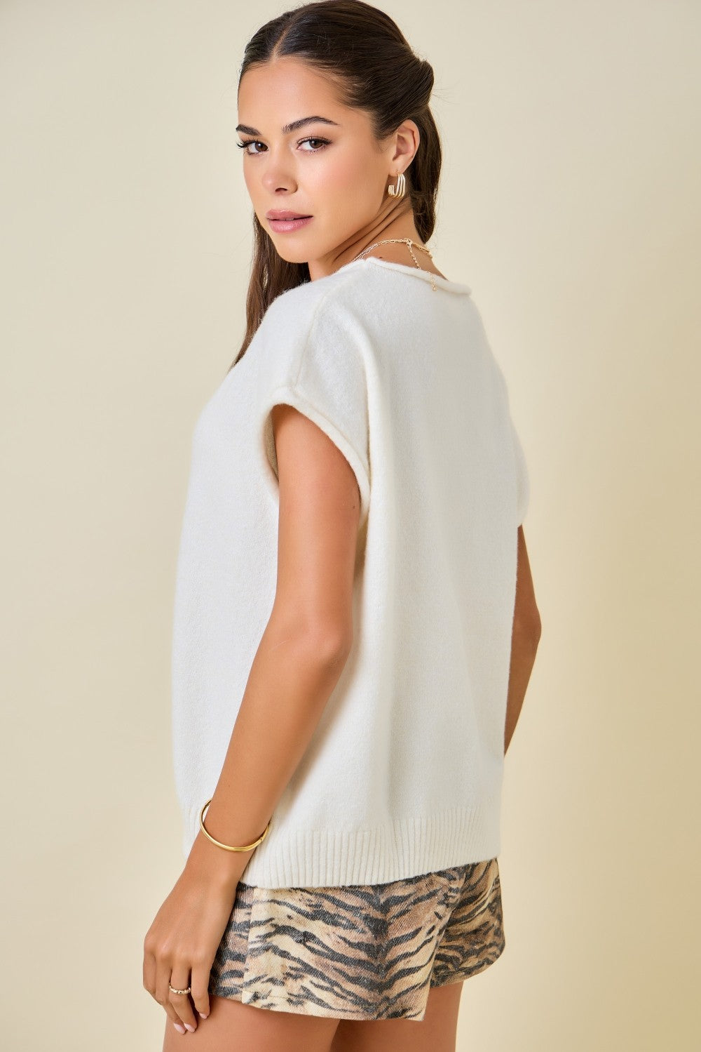 Cap Sleeve Sweater Knit Top With Rolled Edge Detail