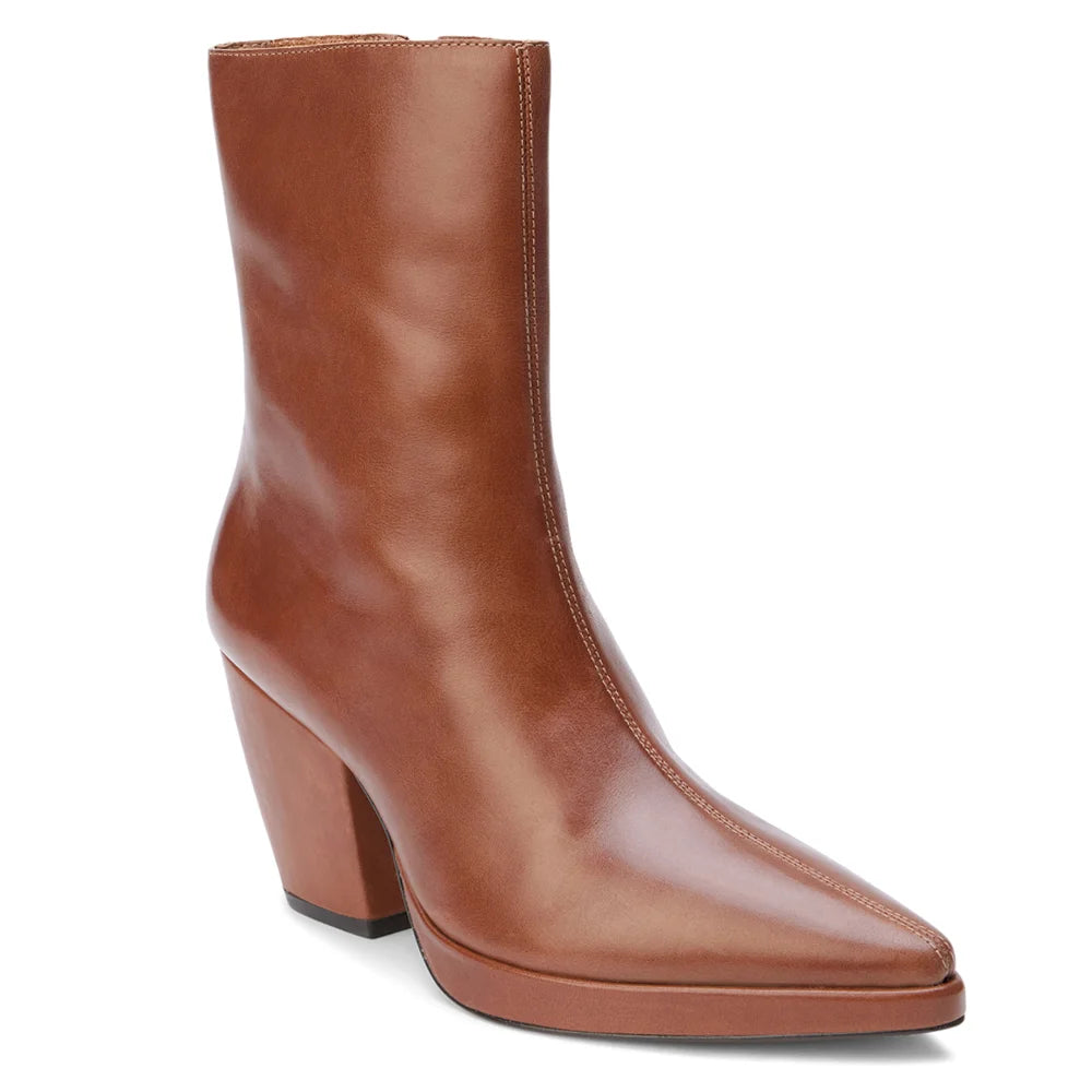 Hendrix Pointed Toe Boot